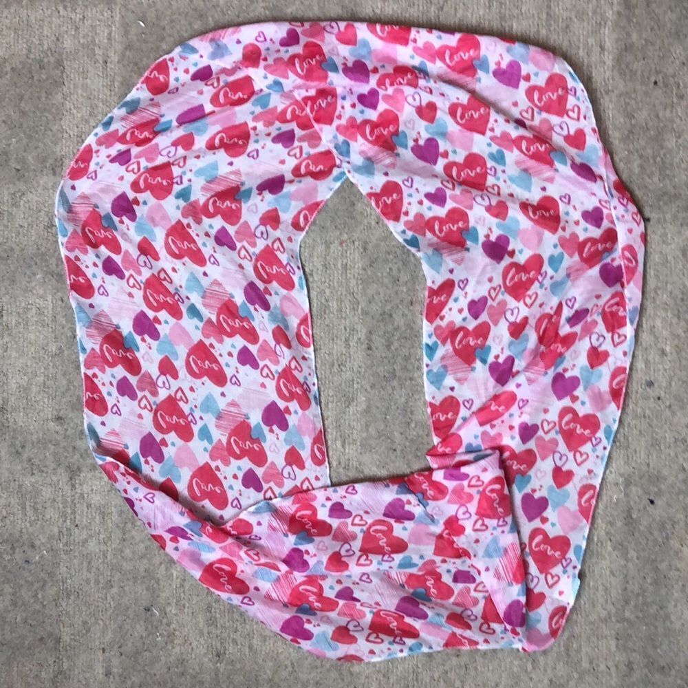 Vintage Translucent “Heart” Scarf - Picture 5 of 13